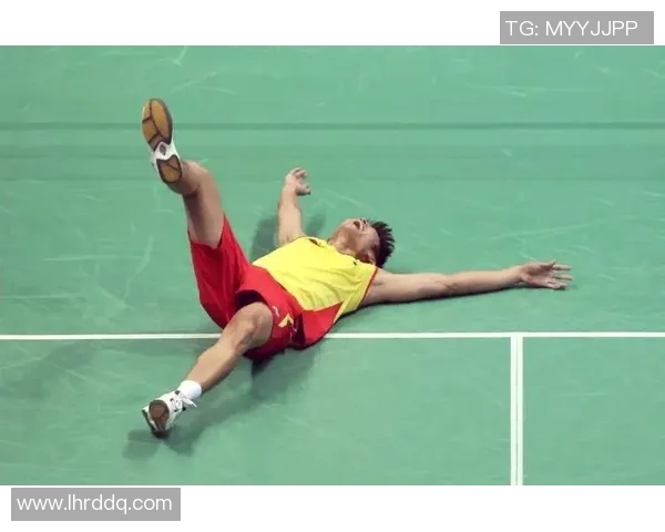 羽毛球新手必看：从零基础到实力提升的全面入门指南