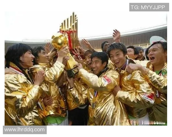 深圳足球队在全国耐力排行榜中荣登第六名展现出强大实力与潜力